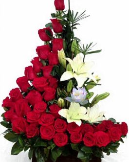 MOD.09​ ARREGLO CON ROSAS 35 ROSAS Y LILIS